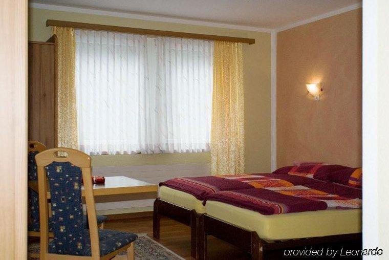 Hotel Stille St. Moritz Ruang foto